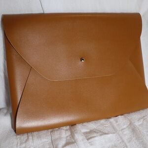 Samara Laptop/Tablet Portfolio NWT